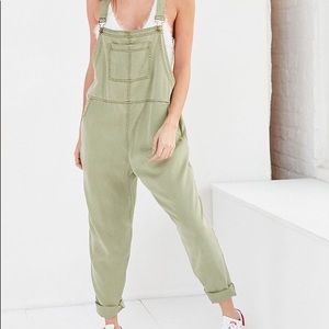 BDG Tencel Jayjay Overall